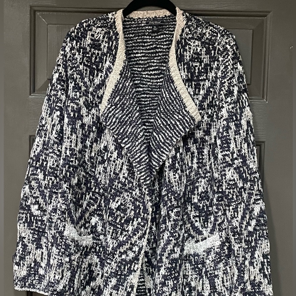 ☘️ LUCKY ☘️ brand open front, cardigan sweater. EUC.Navy/Grey/White knit pattern